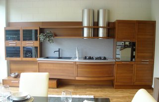 Cucina componibile moderna legno e vetro