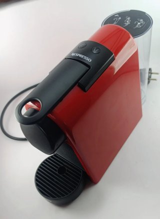 Cafetera Nespresso DeLonghi Roja