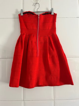Vestido palabra de honor rojo