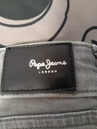 Pantalones Pepe Jeans grises
