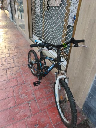 Bicicleta de Montaña AVIGO