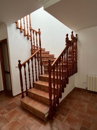 Pasamanos de madera para escaleras