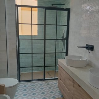 Mantenimiento mamparas de baño, puesta a punto.