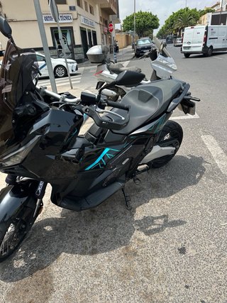 Honda X-ADV 2025 Negra