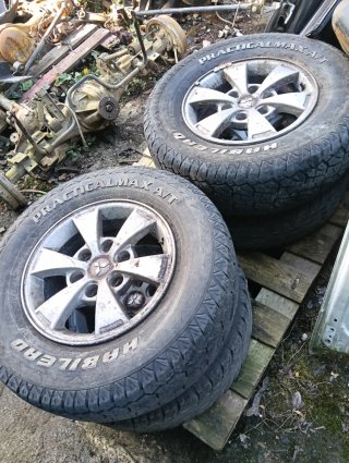 Llantas Mitsubishi L 200,Montero V60