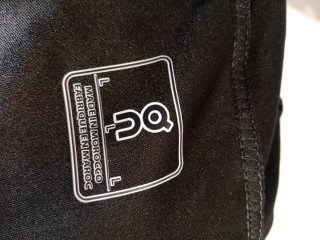 Chaqueta On Running Negra con Capucha