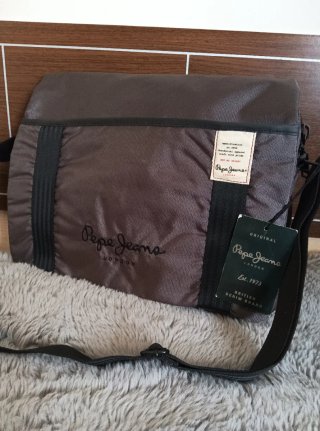 Maletín Pepe Jeans Marrón y Negro