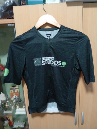Maillot Ciclismo BCBEING Talla XL más bien L