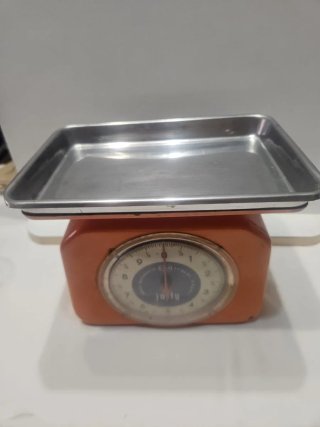 Bilancia da cucina vintage arancione Jolly