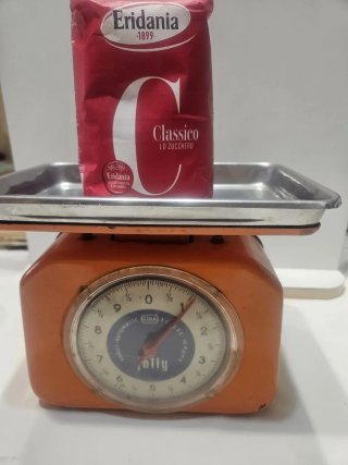 Bilancia da cucina vintage arancione Jolly