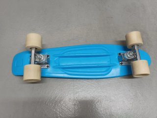 Patinete azul skate