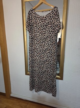 Vestido estampado animal print