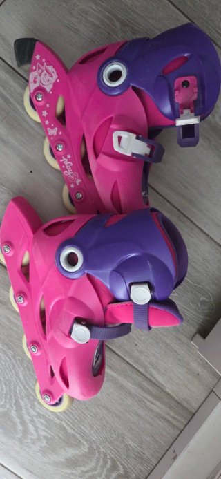 Patines en línea infantiles rosas y morados