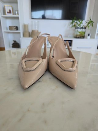 Zapatos Mango Talla 40 Nude Beige con bolsa.