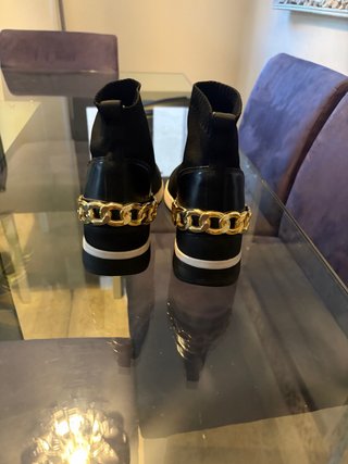 Zapatos Michael Kors Negros y Dorados