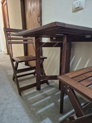 Conjunto Mesa y 2 sillas Exterior ÄPPLARÖ.