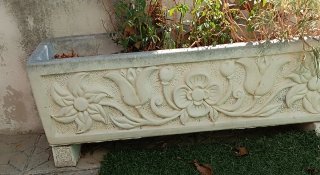 PRECIOSA JARDINERA DE PIEDRA
