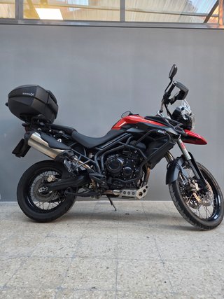 Triumph Tiger 800 Adventure Moto