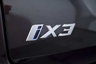 BMW iX3    M Sport
