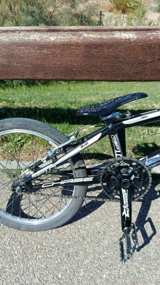 Bicicleta BMX Negra