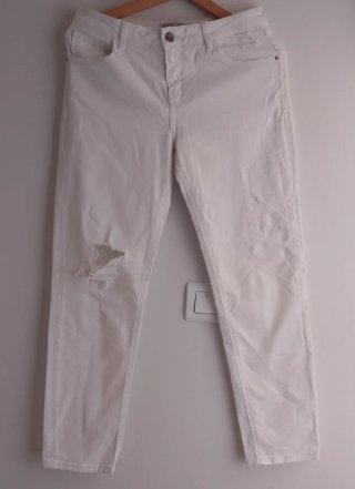 Pantalón blanco roto