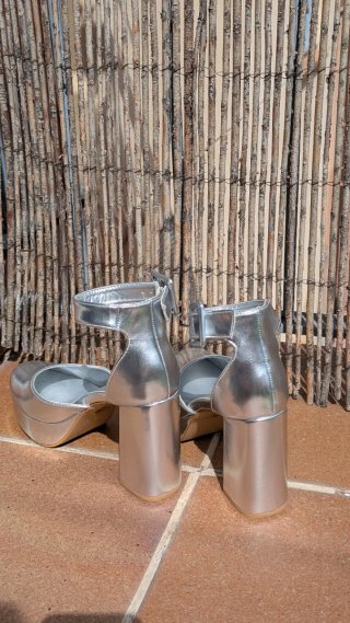 Zapatos de plataforma plateados