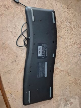 Conjunto teclado hergonómico + ratón