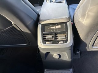 Volvo XC90 2.0 T8 AWD Core Recharge Auto