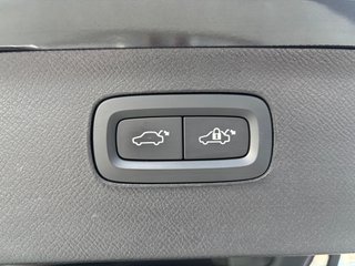 Volvo XC90 2.0 T8 AWD Core Recharge Auto