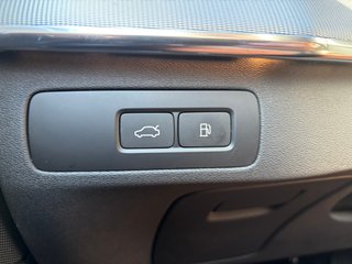 Volvo XC90 2.0 T8 AWD Core Recharge Auto