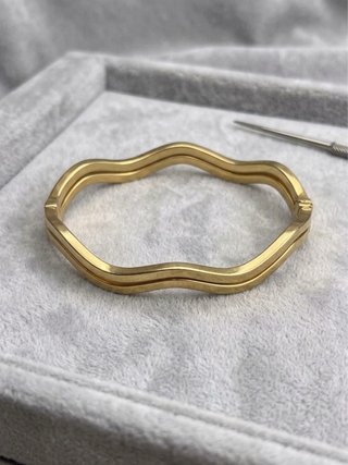 Pulsera Rígida Oro 18k