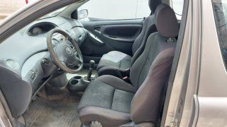 Toyota Yaris 2005