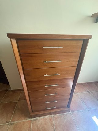 Cómoda de madera