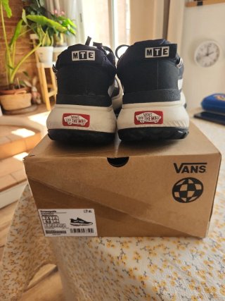 Vans Crosspath Zapatillas Negras y Blancas