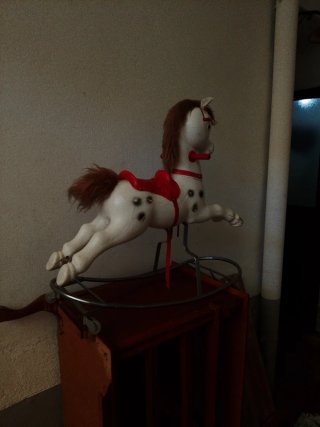 Caballito balancín vintage años 50