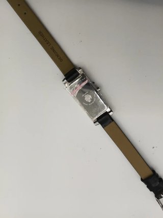 Reloj Duward Rectangular Negro y Plateado