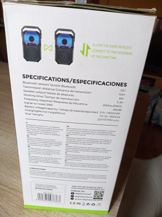 Altavoz Portátil Aome con Micrófono