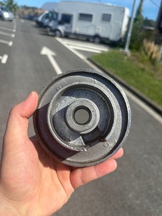 Piña desplazada Peugeot 306
