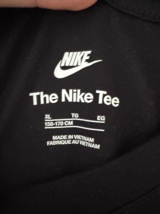 Camiseta Nike Negra Talla xl (niño)