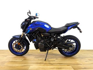 YAMAHA MT-07   (modelo actual) A2 2025