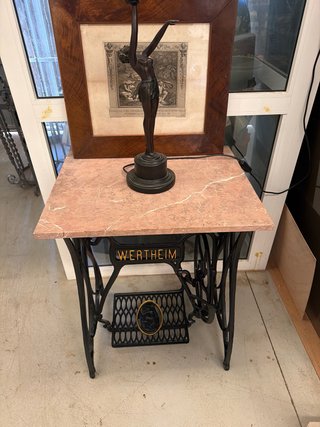 Mesa de máquina de coser Wertheim