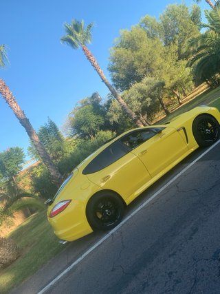 Porsche Panamera 4S 2010