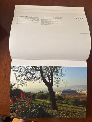 Libro "Barcelona Essencial" (con estuche)