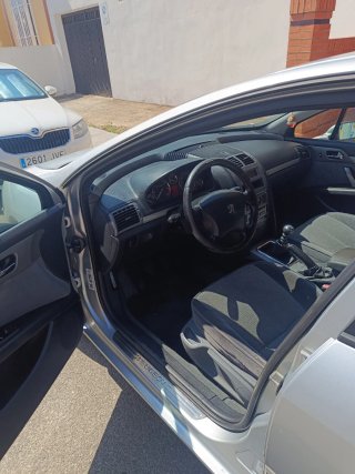 Peugeot 407 2004