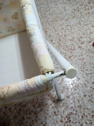 Minicuna plegable con ruedas