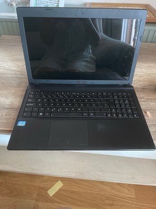 Portátil Asus F55C con cargador