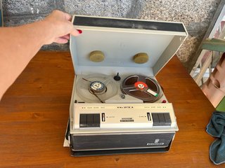 Magnetófono Grundig TK 27L