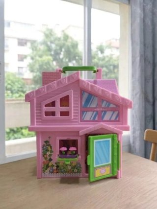 Casa pinypon maletin con 2 Muñecos