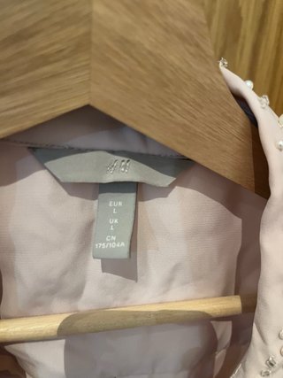 Camisa rosa con brillos