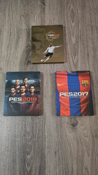 Lote 13 Steelbooks FIFA y Pro Evolution Soccer